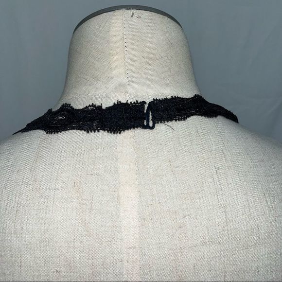 Victoria’s Secret large lingerie slip dress black lace halter - Picture 5 of 11